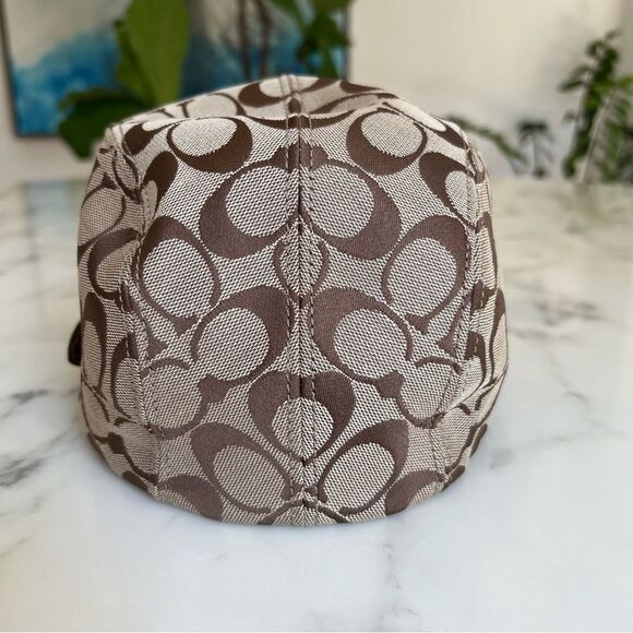 Coach Vintage Signature Karee Newsboy Cap Hat Khaki Doe 